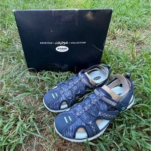 NEW 5.5 Dr. Scholl's Shoes Andrews Fisherman Slip on Sandal